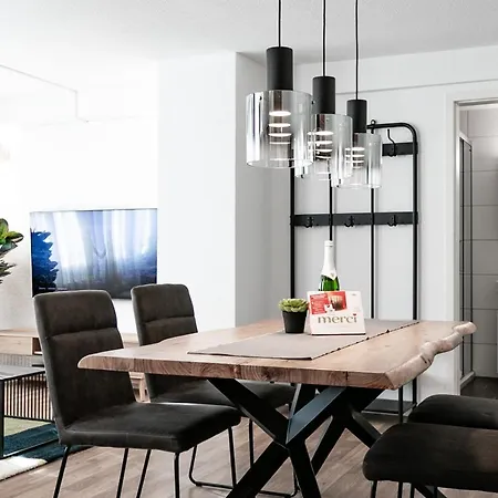 Spirit - #2 - Zentral - Parkplatz *