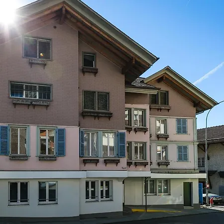 Spirit - #2 - Zentral - Parkplatz * ברינץ